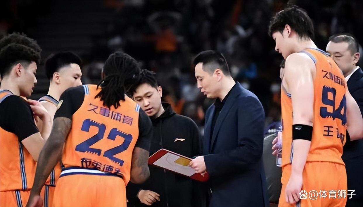 上海队主场击败河北队，提升战绩