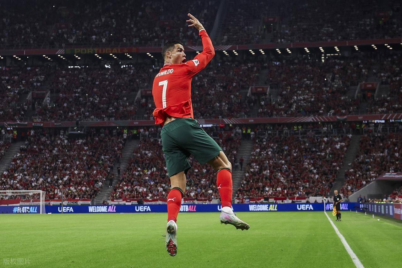 九游娱乐官方-足坛豪门争霸，实力对决精彩纷呈的简单介绍