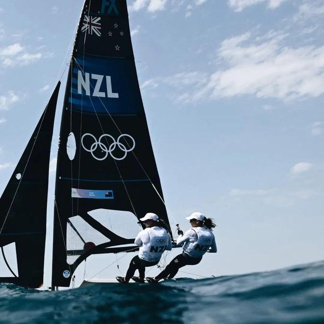 关于赛艇比赛新西兰选手速度优势明显，夺冠的信息