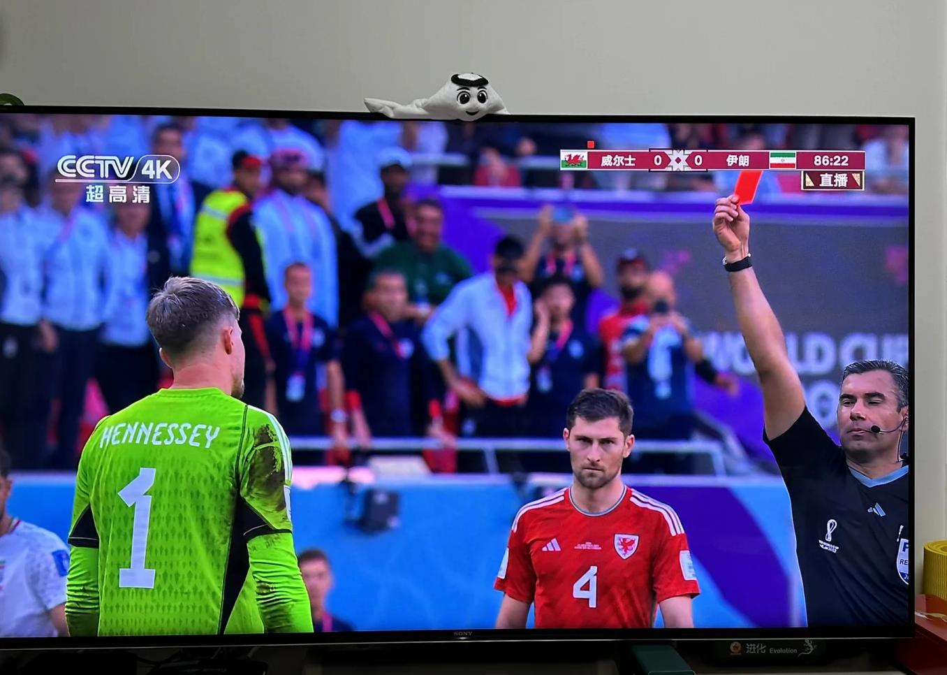九游体育官方入口-威尔士队遭遇惊魂一战，险胜蹒跚晋级的简单介绍