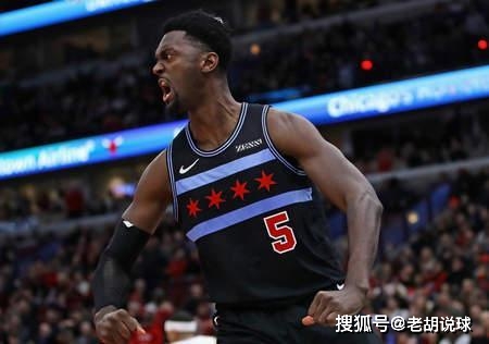 九游体育直播-天津队力克雄鹿，拉文高光表现