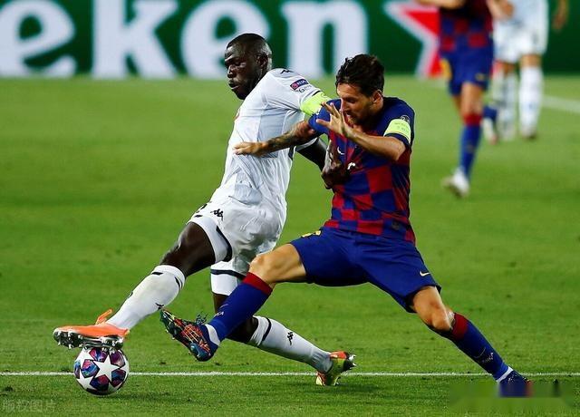 那不勒斯碾压西班牙，梅西关键制胜