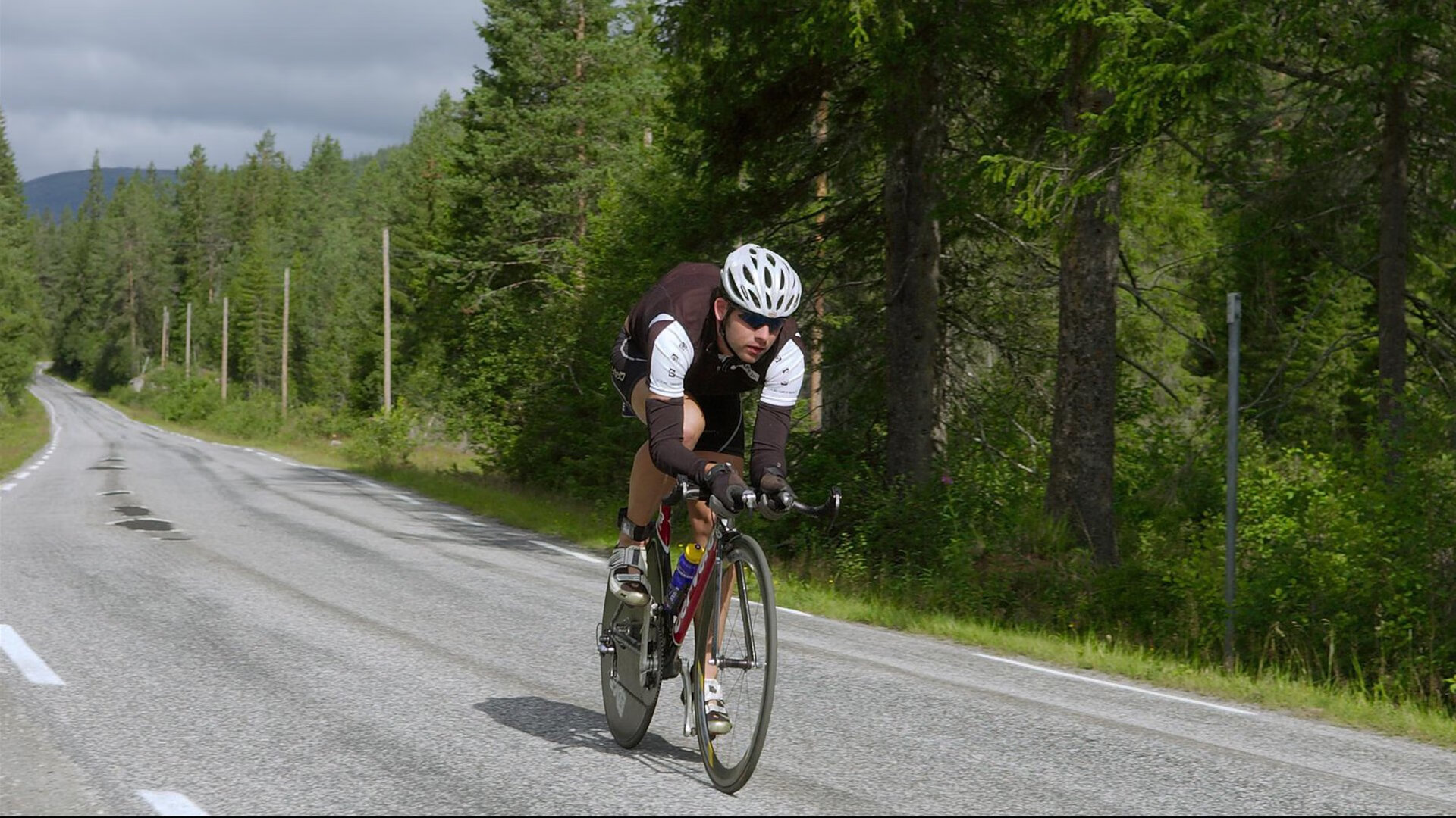 九游体育平台-红魔风暴席卷北美，巴雷拉掌控节奏，曼联击溃加拿大展现唯一性统治力