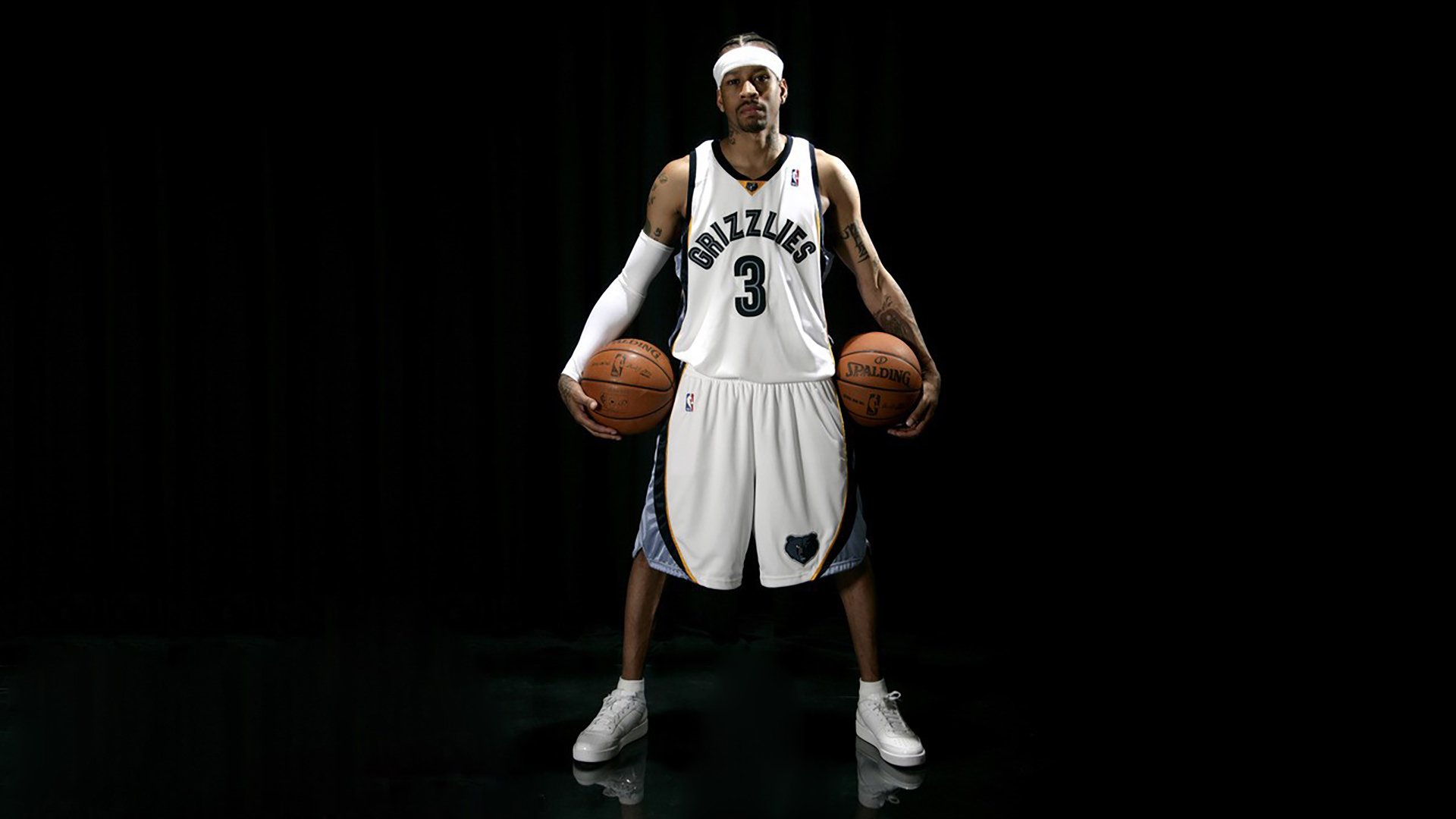 赛道与球场，速度与韧性的双重奏